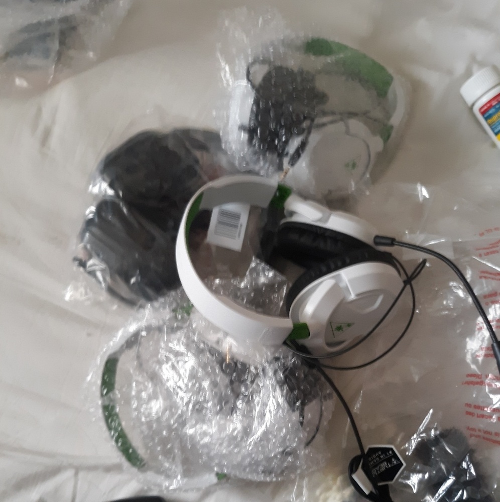 Xbox and playstation compatible headsets